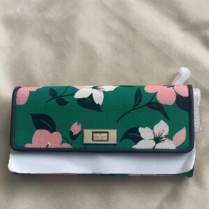 Kate Spade Green Floral Wallet